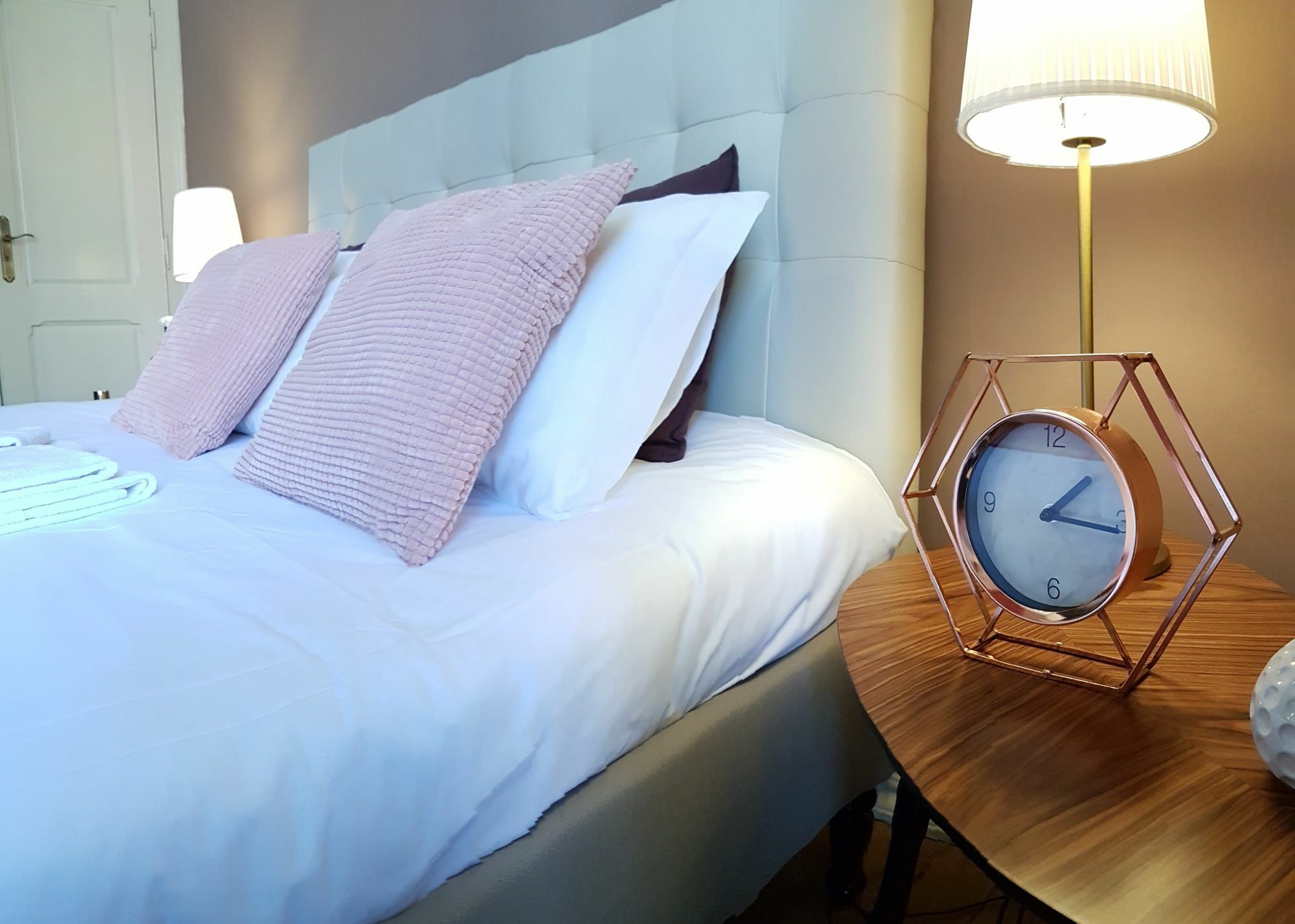 Dukostel Hotell Lisboa Exteriör bild